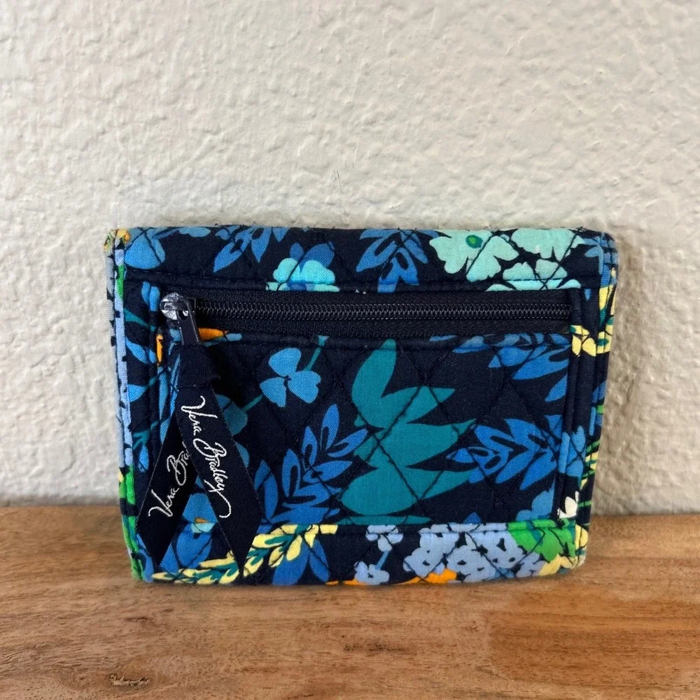 Vera Bradley Midnight Wildflowers Quilted Trifold Wallet Navy Floral - Picture 2 of 6
